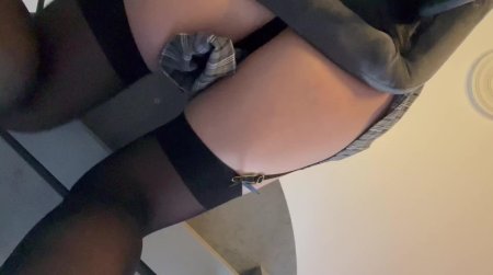 Под юбкой ххх