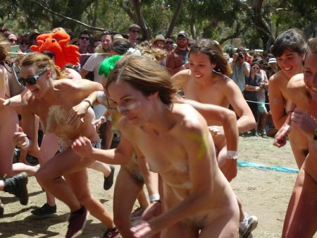 Праздники нудистов