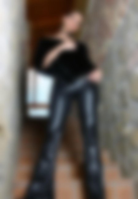 Расклешенные брюки из искусственной кожи