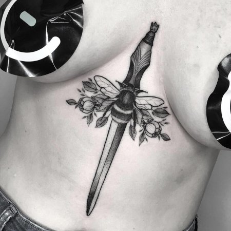 Татуировка кинжал