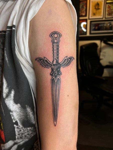 Кинжал пхурба тату