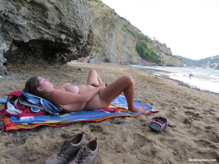 Топлесс на пляже