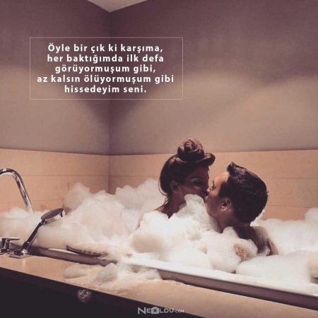 Влюбленные в ванной