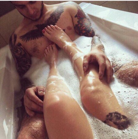 Голые пары в ванной