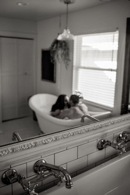 Фотосессия в ванной комнате