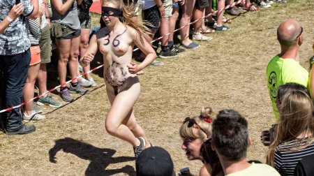 Фестиваль голых женщин