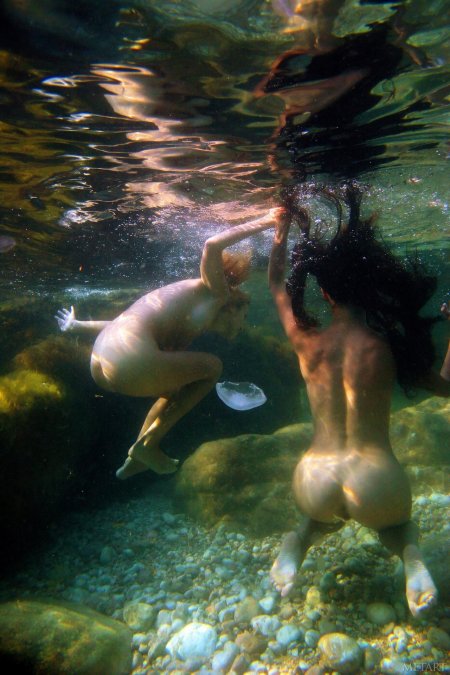 Подводные съемки голых