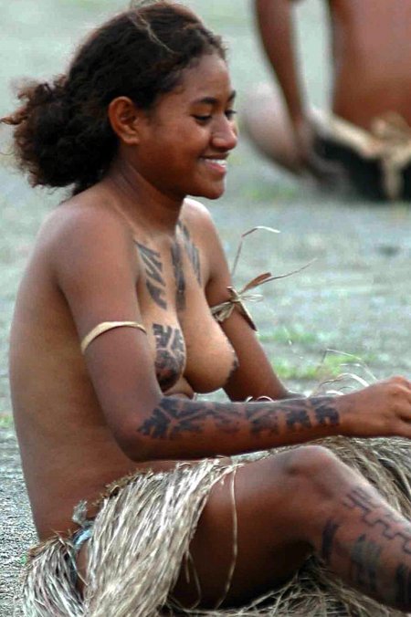 Голые папуаски новой гвинеи