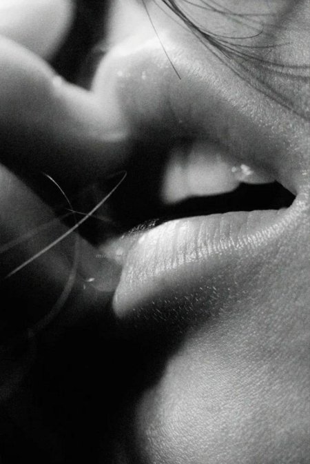 Страстные губы