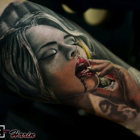 Тату девушек