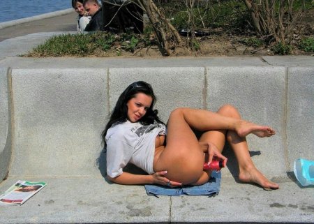 Порно брюнетка