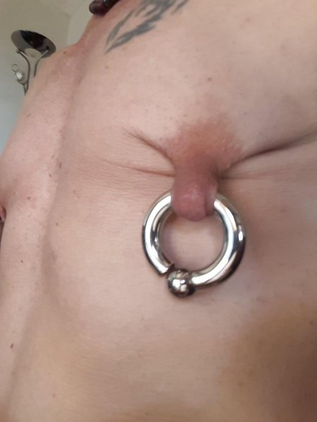 Мужской пирсинг сосков