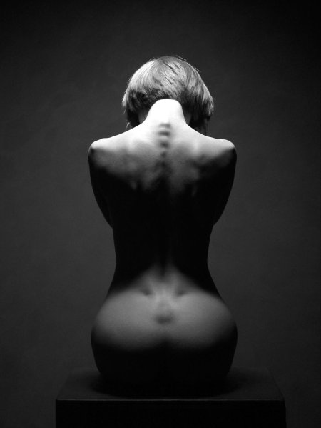 Голые женщины со спины