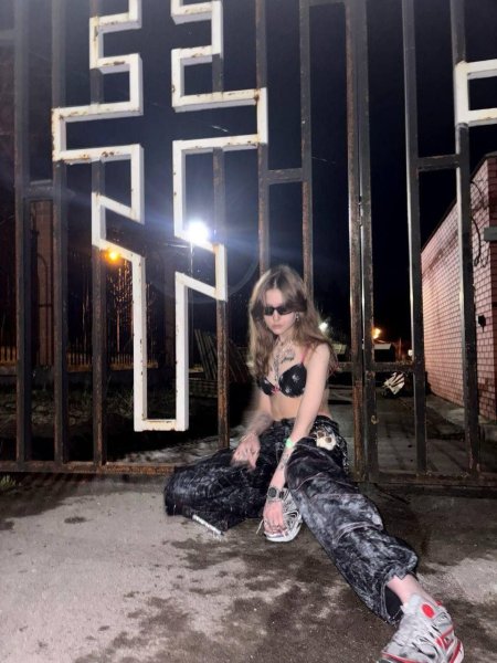 Фотосессия на кладбище