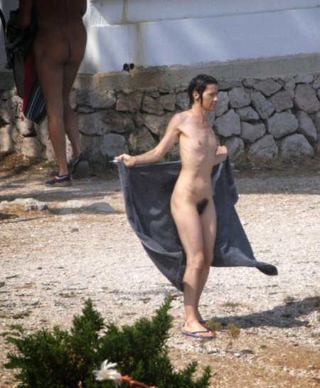 Топлес на пляже