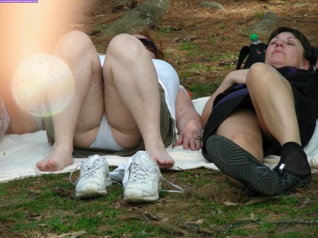 Девушки подглядывание