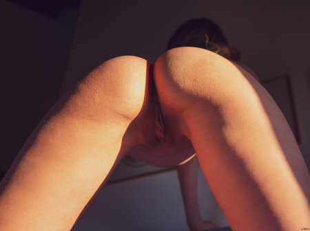 Попа девушек