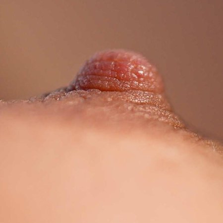 Женские соски крупным планом