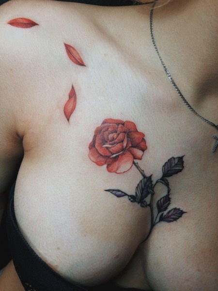 Женская татуировка