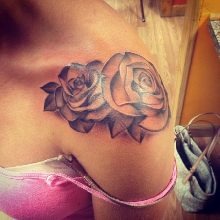 Тату роз