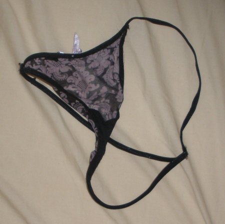 Женские трусики поношенные