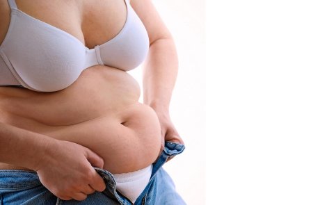 Женщина с толстым животом