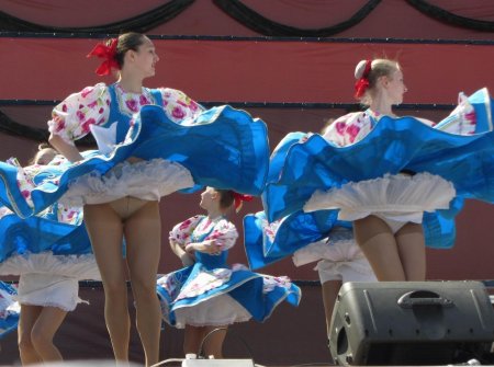 Трусы в народных танцах