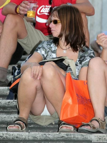 Женщины засветились