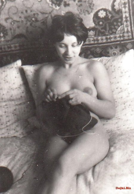Голая советская женщина