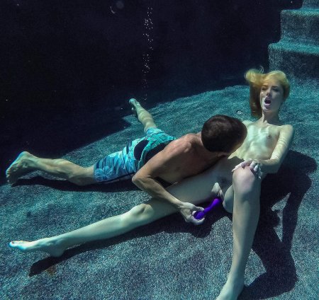 Подводный секс