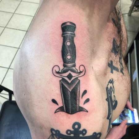 Кинжал наколка