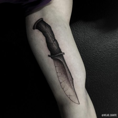 Клинок тату