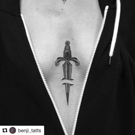 Татуировка меч