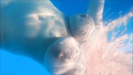 Подводный секс