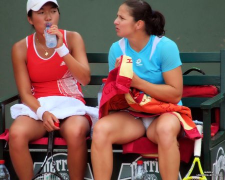 Девушка засветила трусики