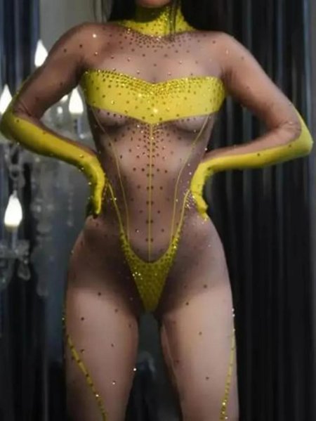 Блестящий комбинезон