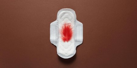 Серо красная менструальная кровь