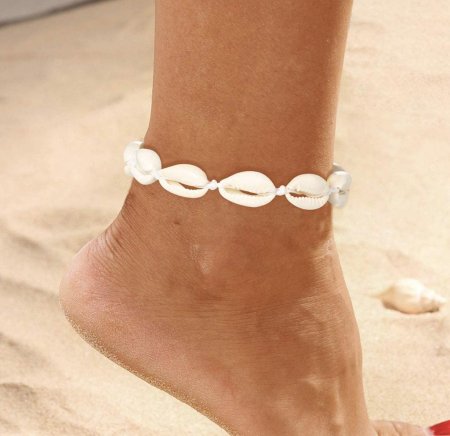 Браслет на ногу с ракушками