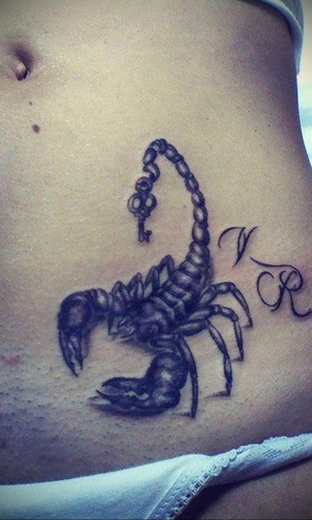 Тату скорпион для женщин