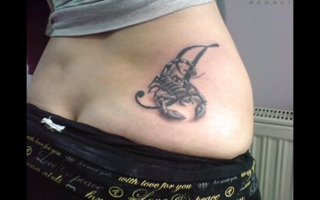 Тату скорпион