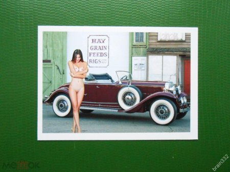 Ретро автомобили и женщины ню