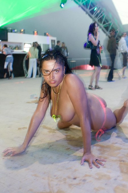 Голая модели