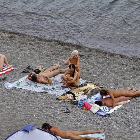 Нудистские пляжи россии