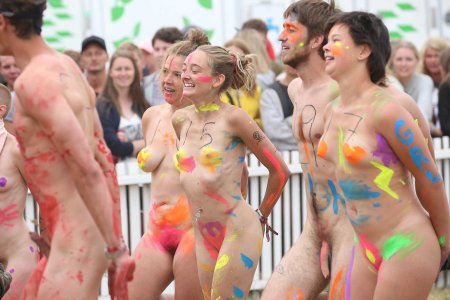 Фестиваль парад голых женщин
