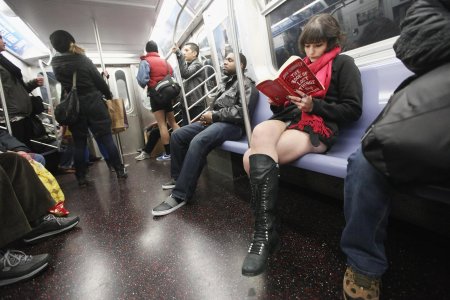 No pants subway ride