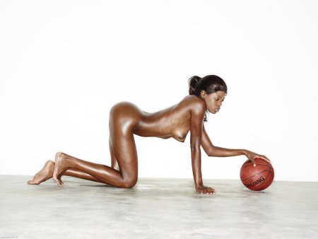 Голая баскетболистка негритянка
