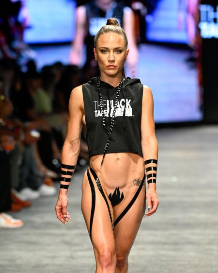 Купальник black tape project