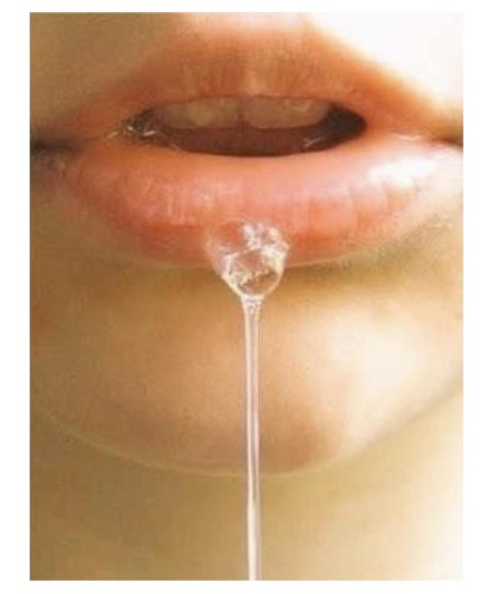 Губы со слюной