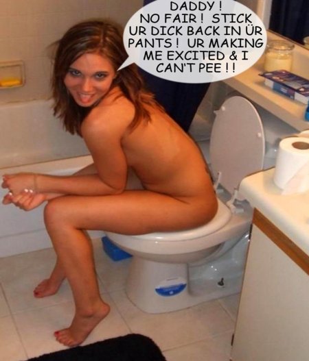 Девушка в туалете