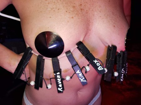 Бдсм с прищепками на сосках